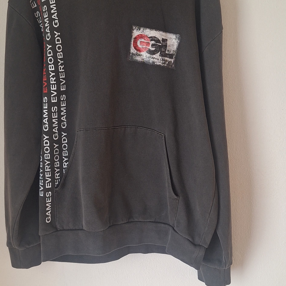 Global Gaming League Hoodie Sz M run Big